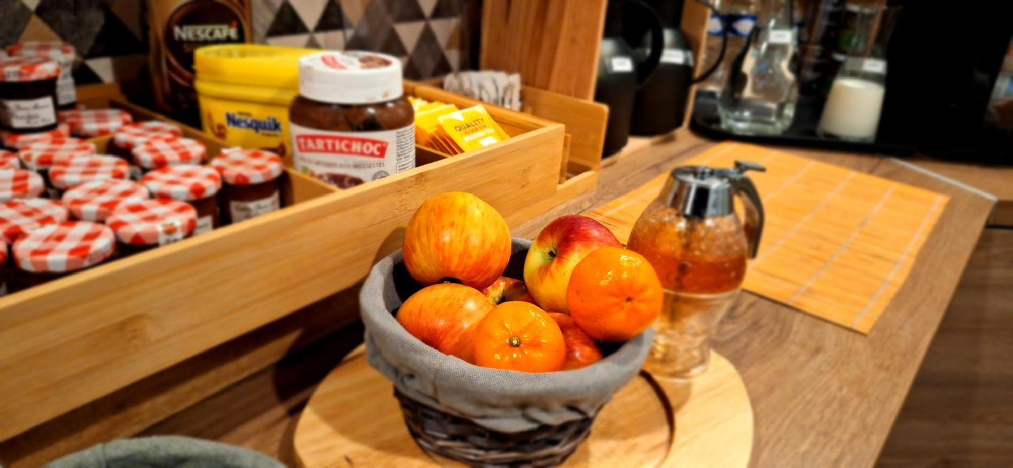 Hotel- Restaurant Le Saint Quentin Luaran gambar