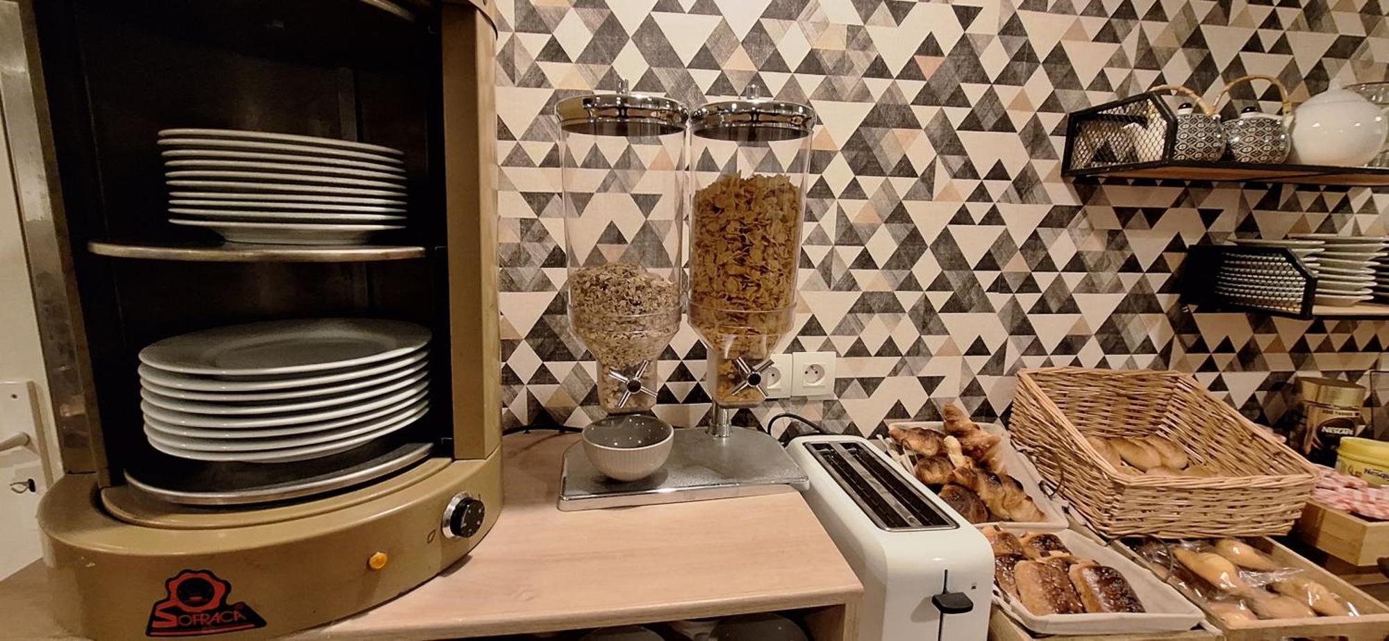 Hotel- Restaurant Le Saint Quentin Luaran gambar